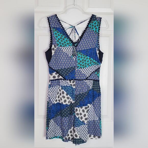Skies Are Blue Sleeveless Romper Blue Teal White Patchwork Pom Pom Size Small - Picture 3 of 11